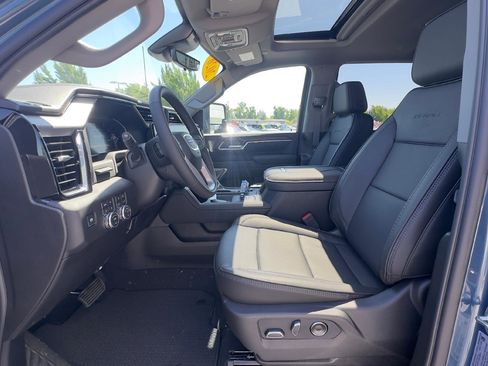 New 2026 GMC Sierra 3500 Denali w/ Denali Reserve Package AWD/4WD image 16