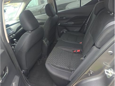 Used 2023 Nissan Kicks SV image 22