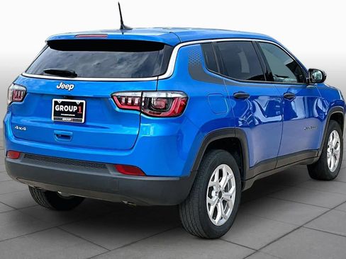 Used 2025 Jeep Compass Sport w/ Mopar Graphics Package AWD/4WD image 14