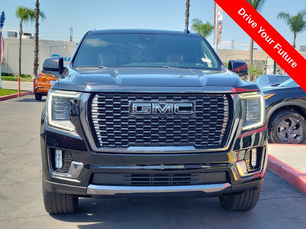 Used 2023 GMC Yukon XL Denali Ultimate AWD/4WD image 35