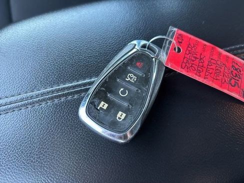 Used 2023 Chevrolet Malibu LT image 50