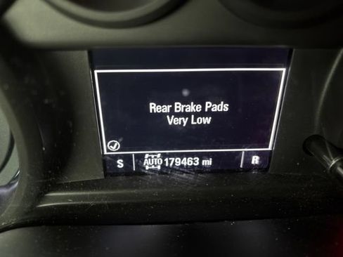 Used 2019 Chevrolet Silverado 1500 Custom w/ Custom Value Package AWD/4WD image 10
