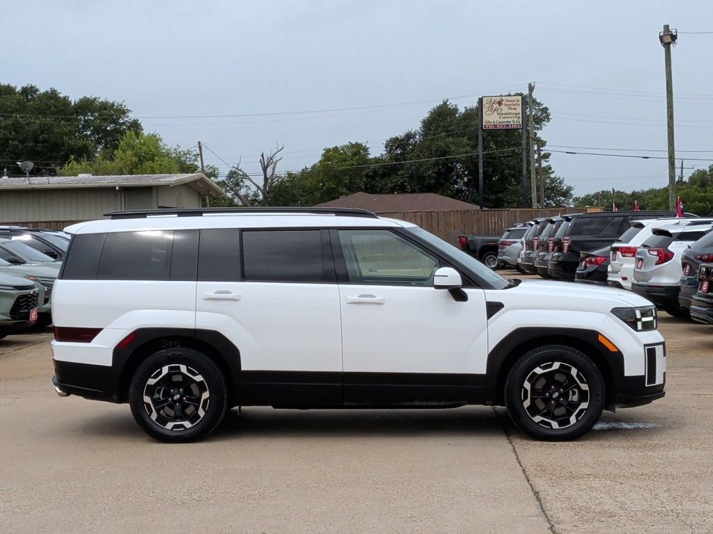 Used 2026 Hyundai Santa Fe SEL FWD image 9