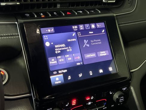 New 2025 Jeep Grand Cherokee Laredo image 23