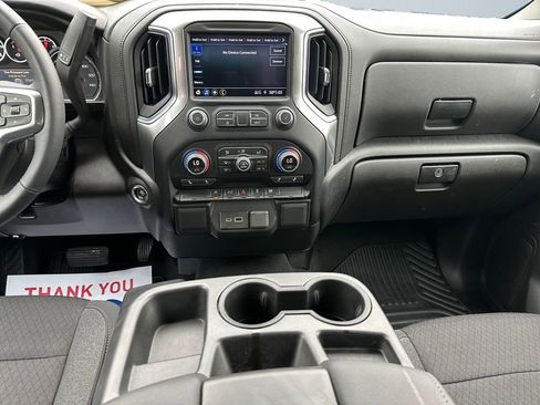 Used 2022 Chevrolet Silverado 1500 LT AWD/4WD image 11