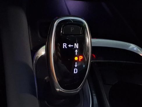 Used 2019 Buick Enclave Essence AWD/4WD image 22