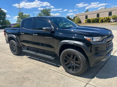 Used 2023 Chevrolet Colorado Trail Boss AWD/4WD image 9