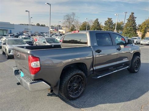 Used 2018 Toyota Tundra SR5 image 7