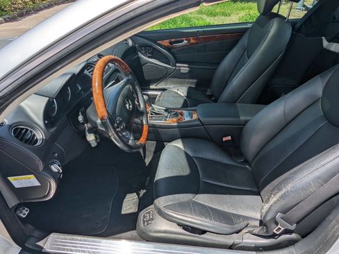 Used 2008 Mercedes-Benz SL 550 image 11