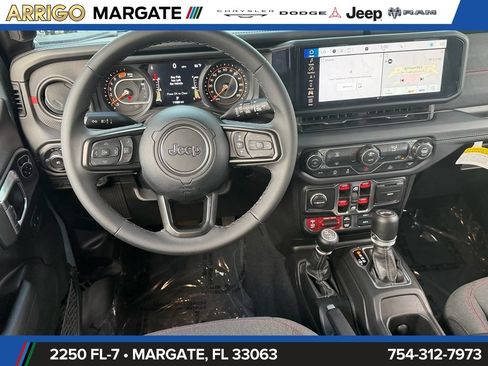 Used 2026 Jeep Wrangler Unlimited Rubicon w/ Technology Group AWD/4WD image 12