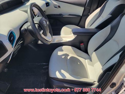 Used 2017 Toyota Prius Prime Premium FWD image 10
