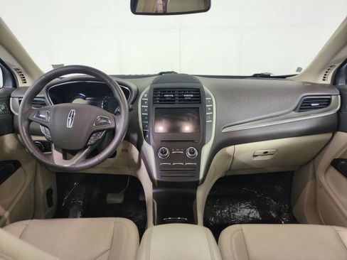 Used 2017 Lincoln MKC Premiere FWD image 14