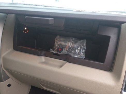 Used 2017 RAM 1500 Laramie w/ Convenience Group image 16