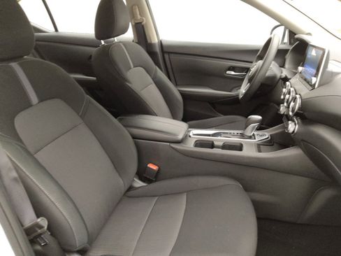Used 2025 Nissan Sentra SV FWD image 21