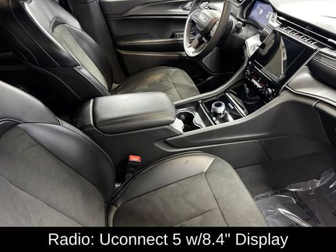 Used 2024 Jeep Grand Cherokee L Altitude image 4