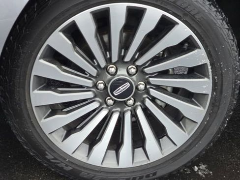 Used 2021 Lincoln Navigator L Reserve image 13