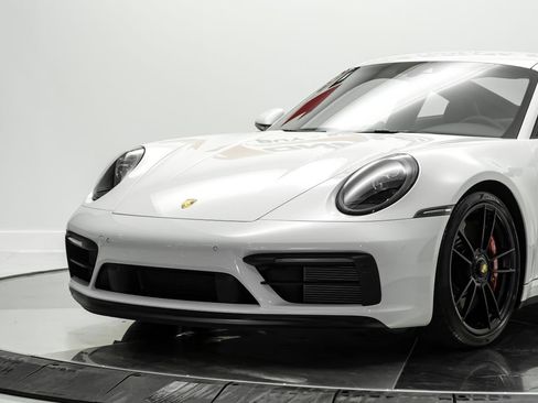 Used 2024 Porsche 911 Carrera GTS RWD image 2