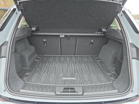 Used 2025 Land Rover Range Rover Evoque S image 12