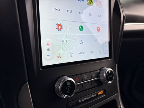 Used 2022 Ford Edge ST-Line image 34