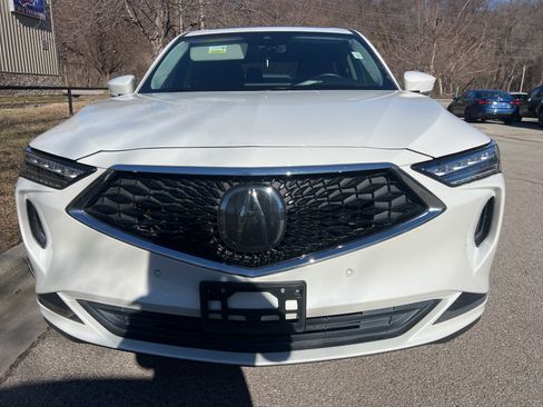 Used 2022 Acura MDX SH-AWD w/ Technology Package image 2