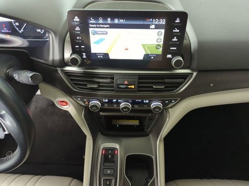 Certified 2019 Honda Accord Touring image 15