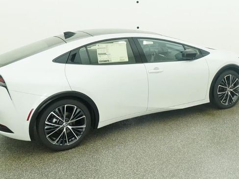 New 2026 Toyota Prius Limited FWD image 10