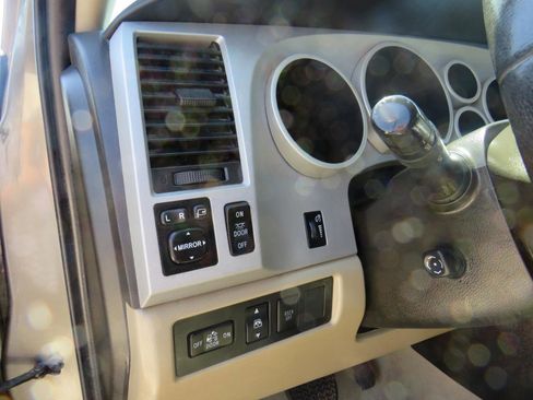 Used 2007 Toyota Tundra Limited RWD image 12