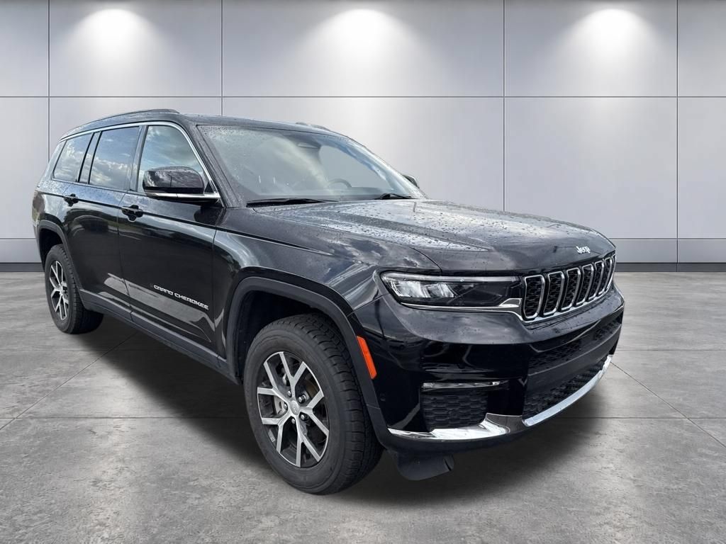 Used 2024 Jeep Grand Cherokee L Limited w/ Luxury Tech Group II AWD/4WD image 33
