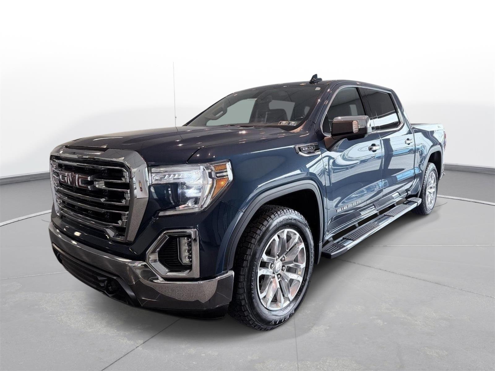 Used 2021 GMC Sierra 1500 SLT w/ SLT Premium Package AWD/4WD image 2