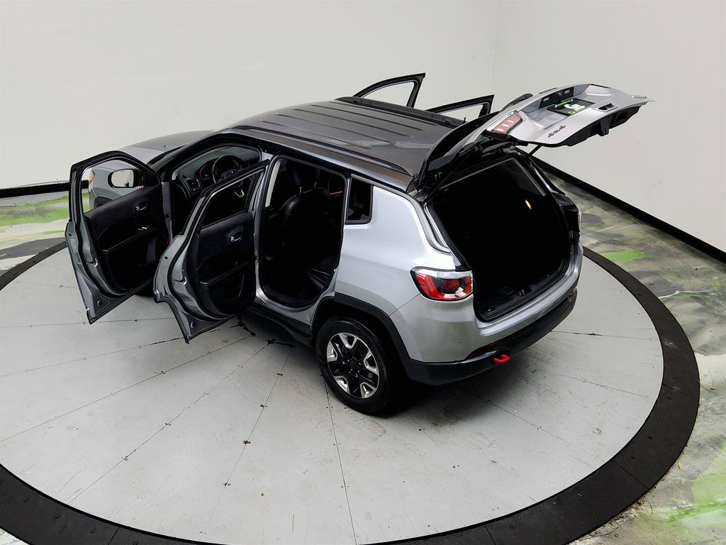 Used 2018 Jeep Compass Trailhawk AWD/4WD image 42