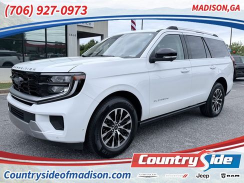 Used 2025 Ford Expedition Platinum AWD/4WD image 1