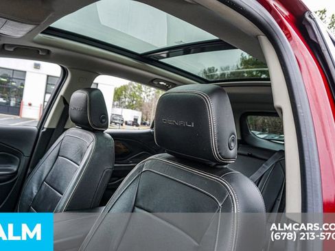 Used 2019 GMC Terrain Denali w/ Advanced Safety Package image 18