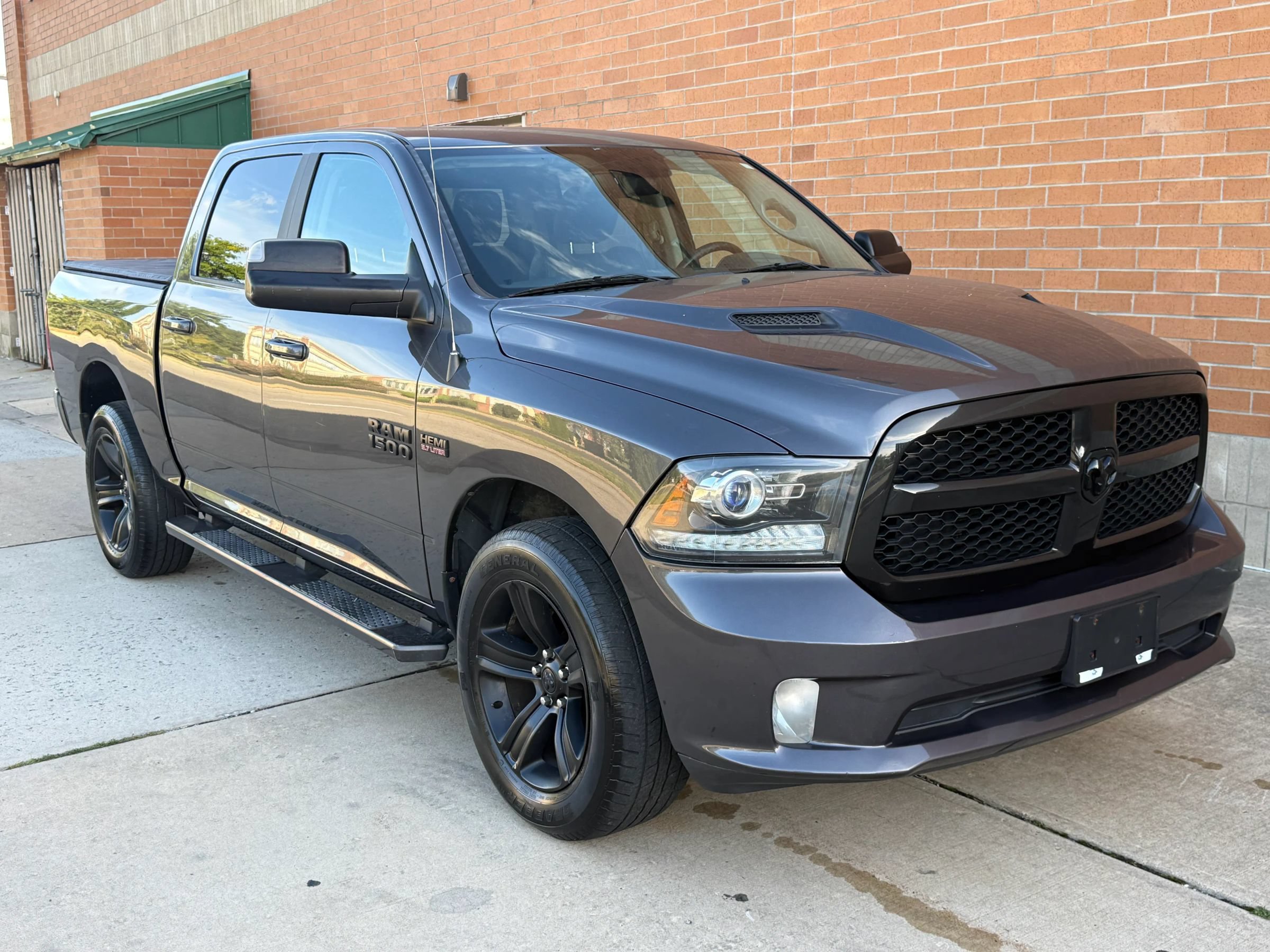 Used 2018 RAM 1500 Sport AWD/4WD image 1