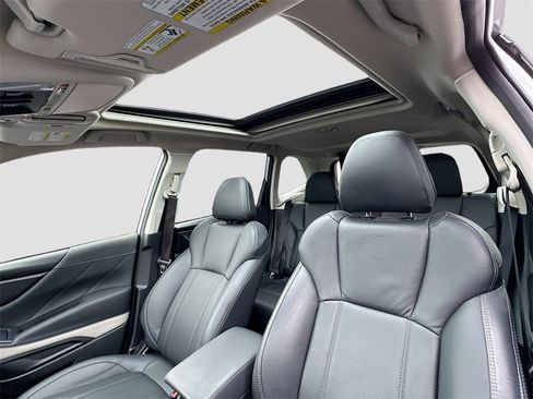 Used 2024 Subaru Forester Limited image 23