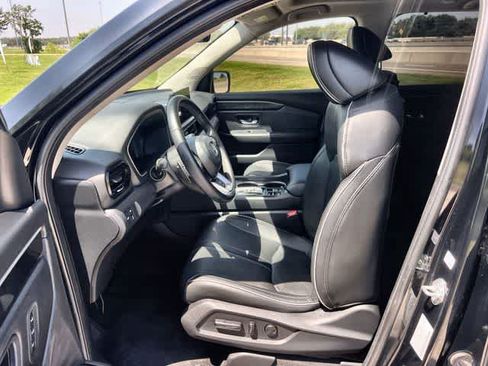 Certified 2023 Honda Pilot Elite image 11