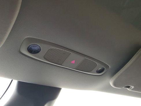 Used 2021 Tesla Model Y Long Range image 31