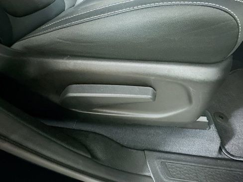 Used 2023 Jeep Grand Cherokee Laredo w/ Luxury Tech Group I image 23