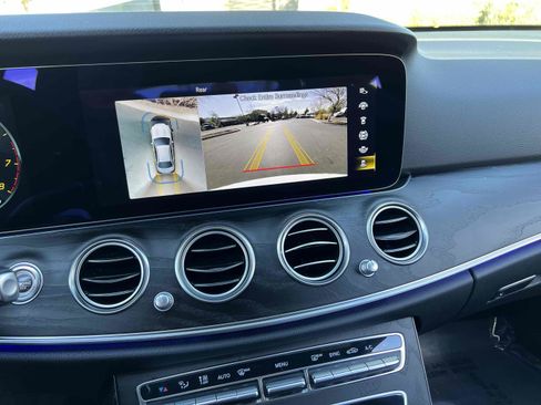 Used 2022 Mercedes-Benz E 350 Sedan image 54