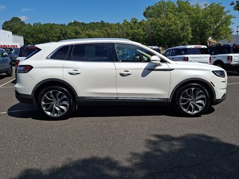 Used 2023 Lincoln Nautilus Reserve AWD/4WD image 10