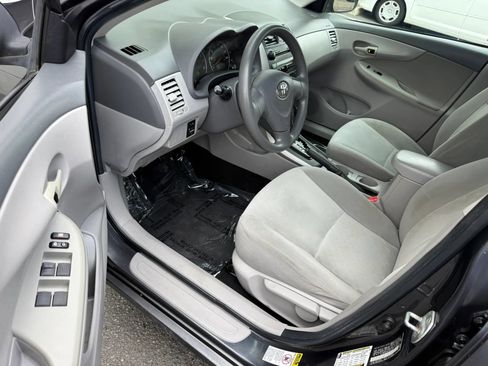 Used 2009 Toyota Corolla LE FWD image 12