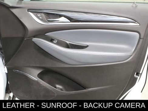 Used 2023 Buick Enclave Essence w/ Experience Buick Package FWD image 21