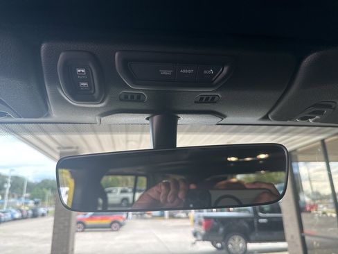 Used 2022 Jeep Wrangler Unlimited Rubicon w/ Steel Bumper Group image 16