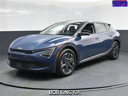 New 2025 Kia EV6 Light w/ Light LR Technology Package