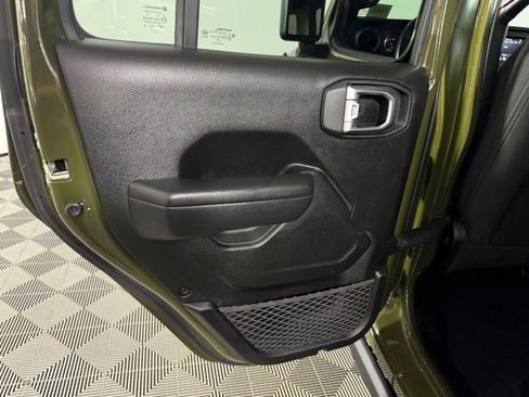 Used 2023 Jeep Wrangler Unlimited w/ Cold Weather Group AWD/4WD image 25