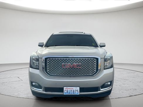 Used 2016 GMC Yukon Denali w/ Open Road Package AWD/4WD image 8