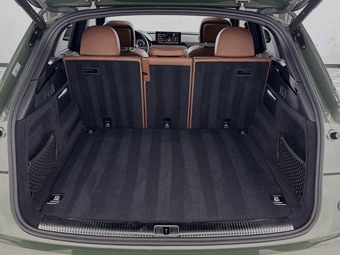 Used 2024 Audi Q5 e Premium Plus w/ Premium Plus Package image 25