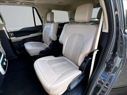 Used 2024 Ford Expedition Limited AWD/4WD image 22