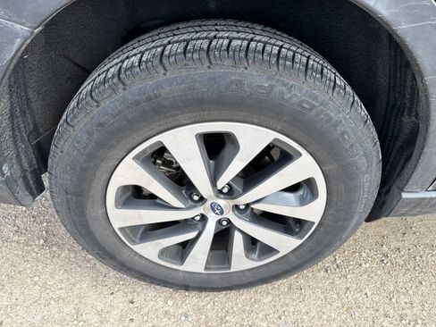 Used 2020 Subaru Outback AWD/4WD image 8