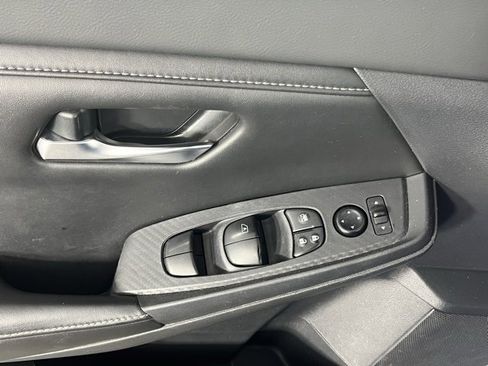 Used 2022 Nissan Sentra SV image 19