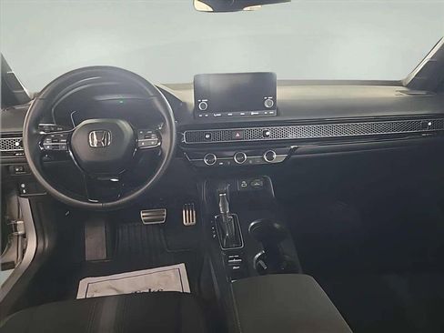 Used 2023 Honda Civic Sport image 11